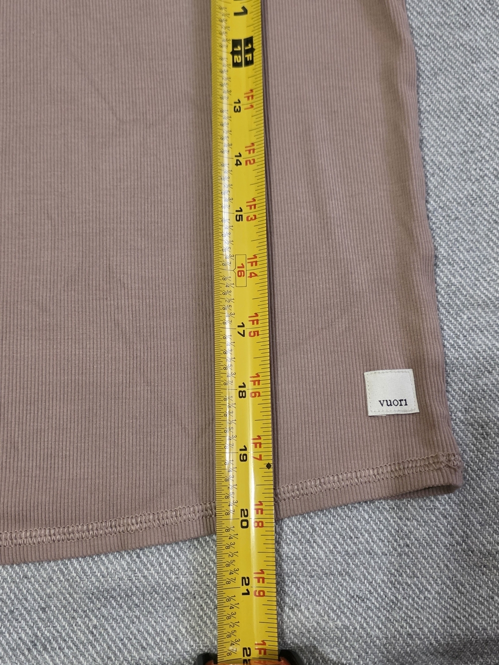 Vuori Pose Fitted Short Sleeve Tee - Picture 7 of 7